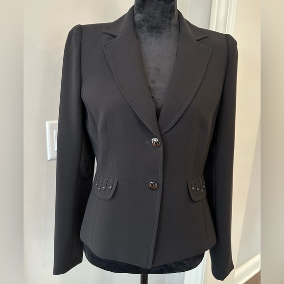 Tahari Arthur S. Levine Blazer Fitted Silhouette Black Women Size 6✨EUC✨ - Picture 3 of 16